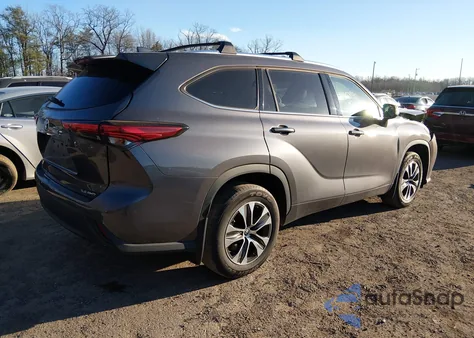 2021 Toyota Highlander Xle из США, поврежденный, VIN 5TDGZRBH4MS541695